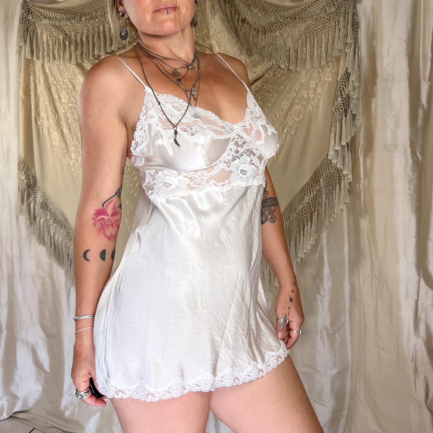 00s Y2K Vintage Victoria’s Secret silk and lace mini cami slip dress in daisy