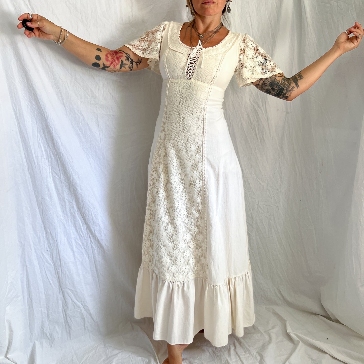 1960s/70s handmade vintage maxi prairie dress in ecru with lace