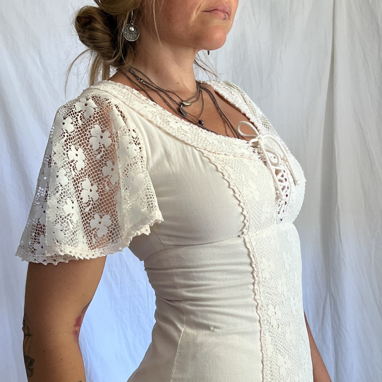 1960s/70s handmade vintage maxi prairie dress in ecru with lace