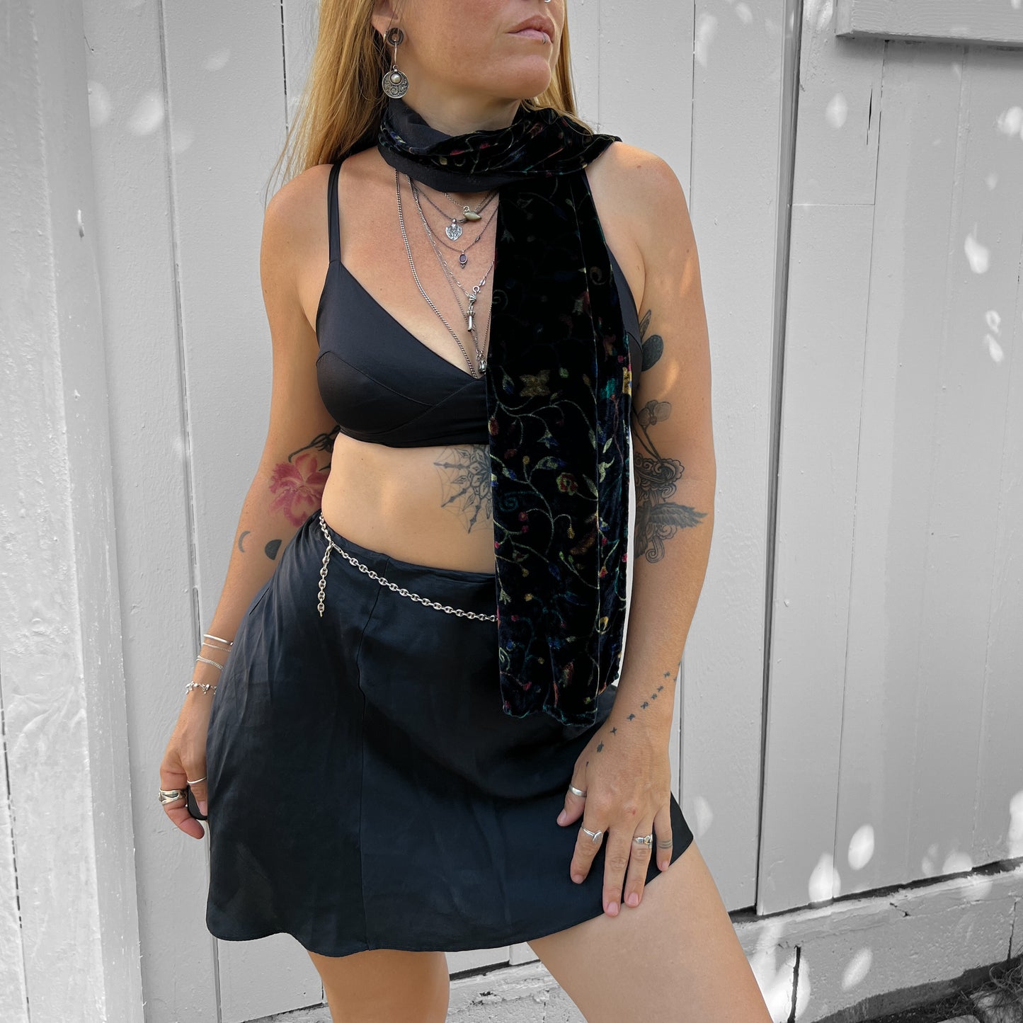 Vintage 100% silk velvet skinny scarf in jet