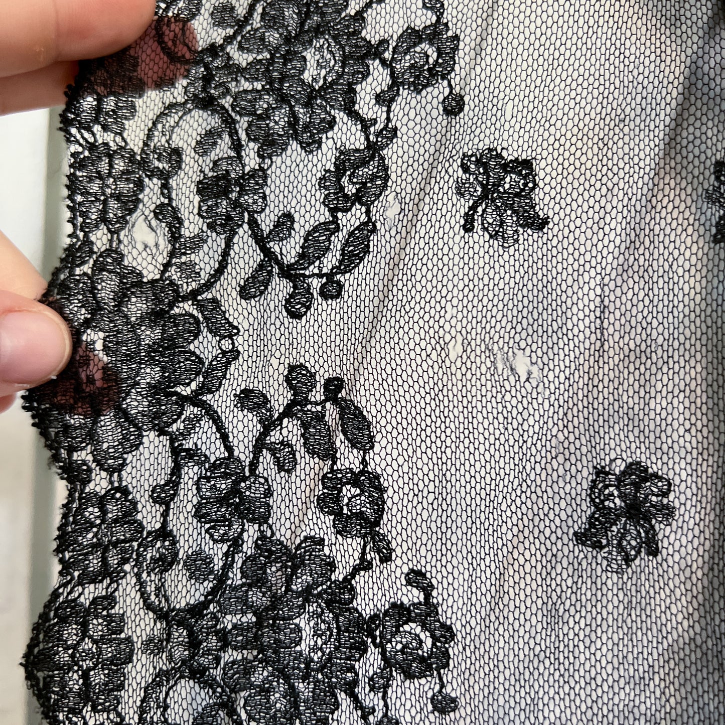 Antique Vintage victorian Chantilly lace mourning veil