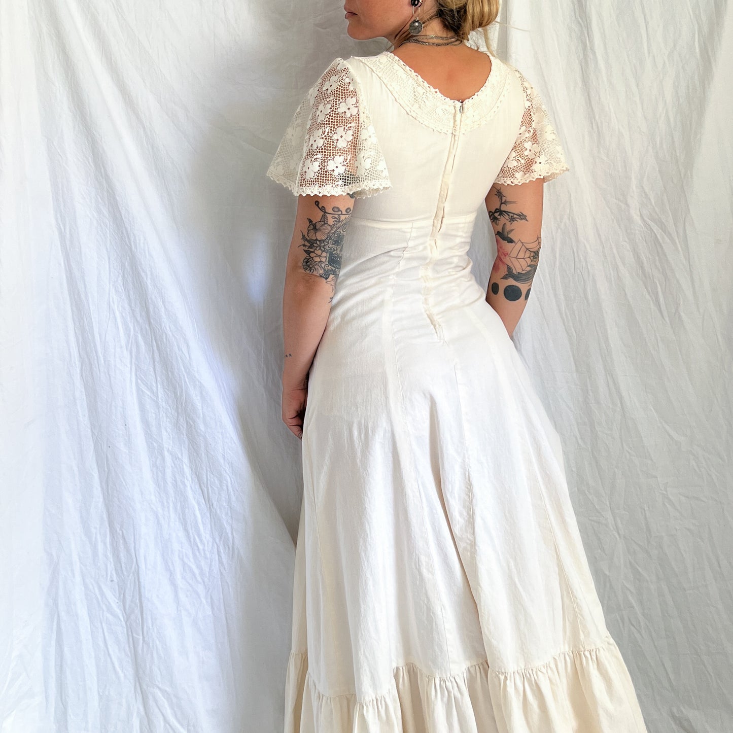1960s/70s handmade vintage maxi prairie dress in ecru with lace