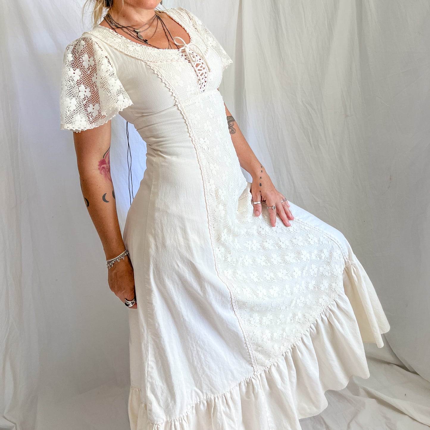 1960s/70s handmade vintage maxi prairie dress in ecru with lace