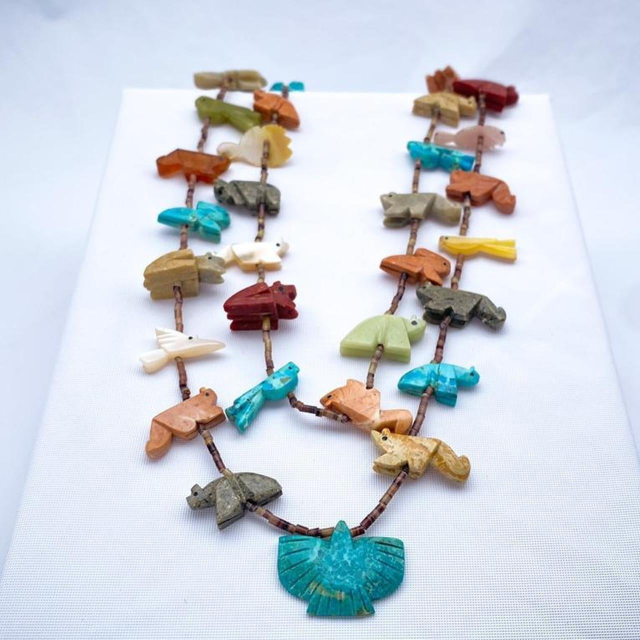 Vintage Zuni carved animal fetish necklace