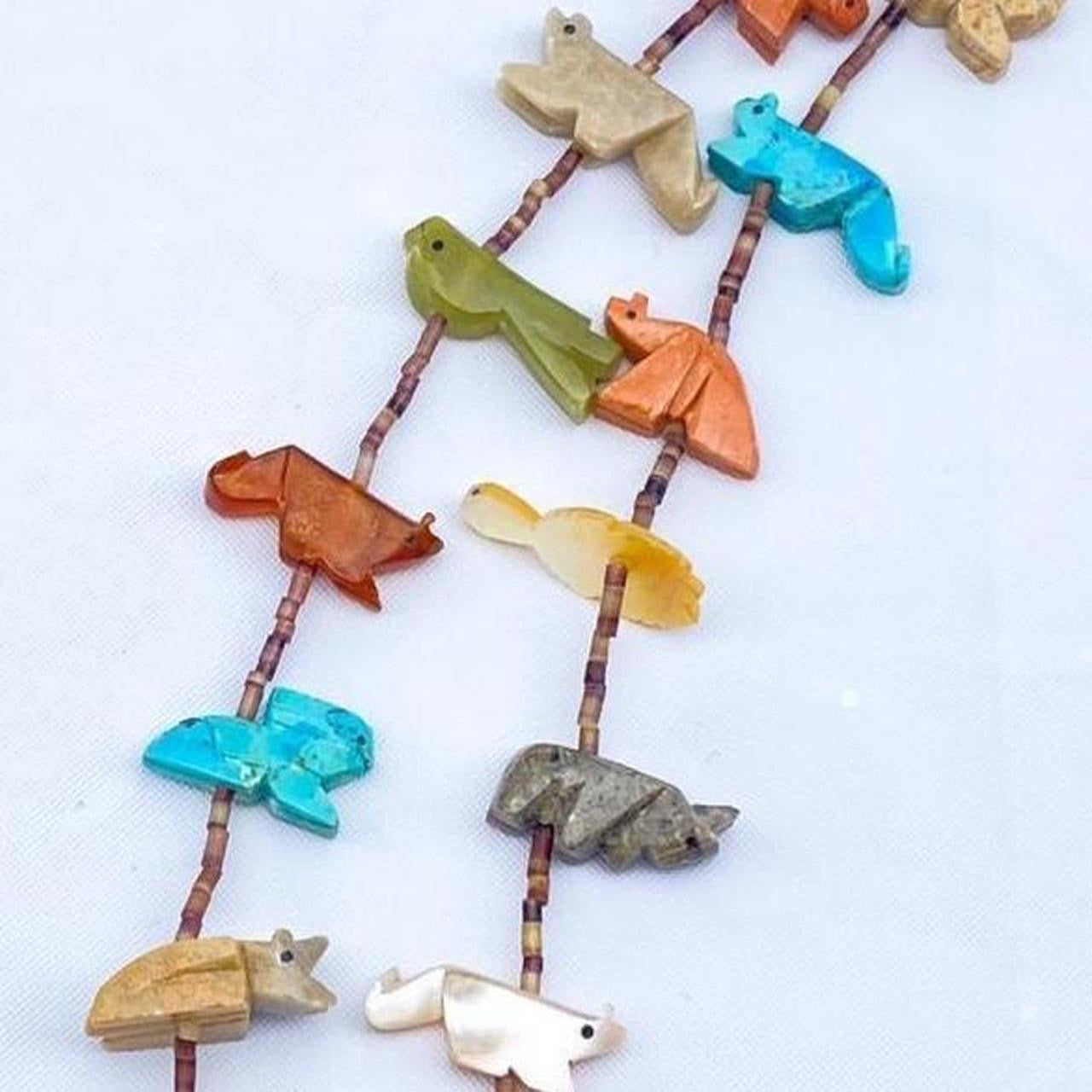Vintage Zuni carved animal fetish necklace