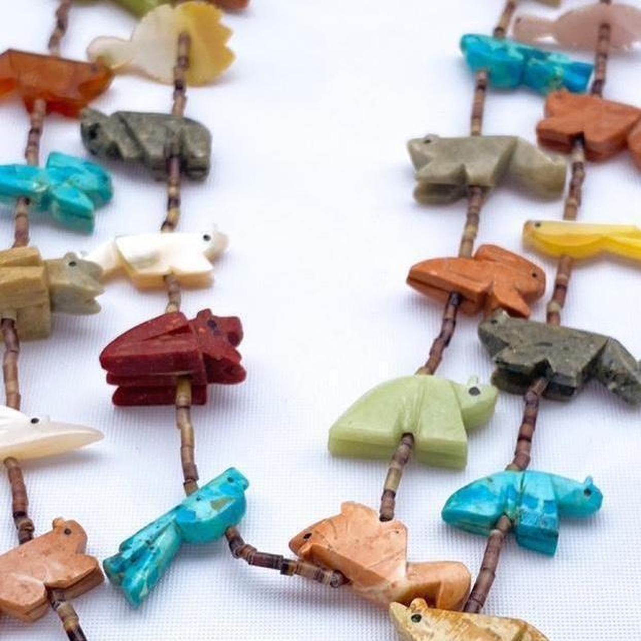 Vintage Zuni carved animal fetish necklace