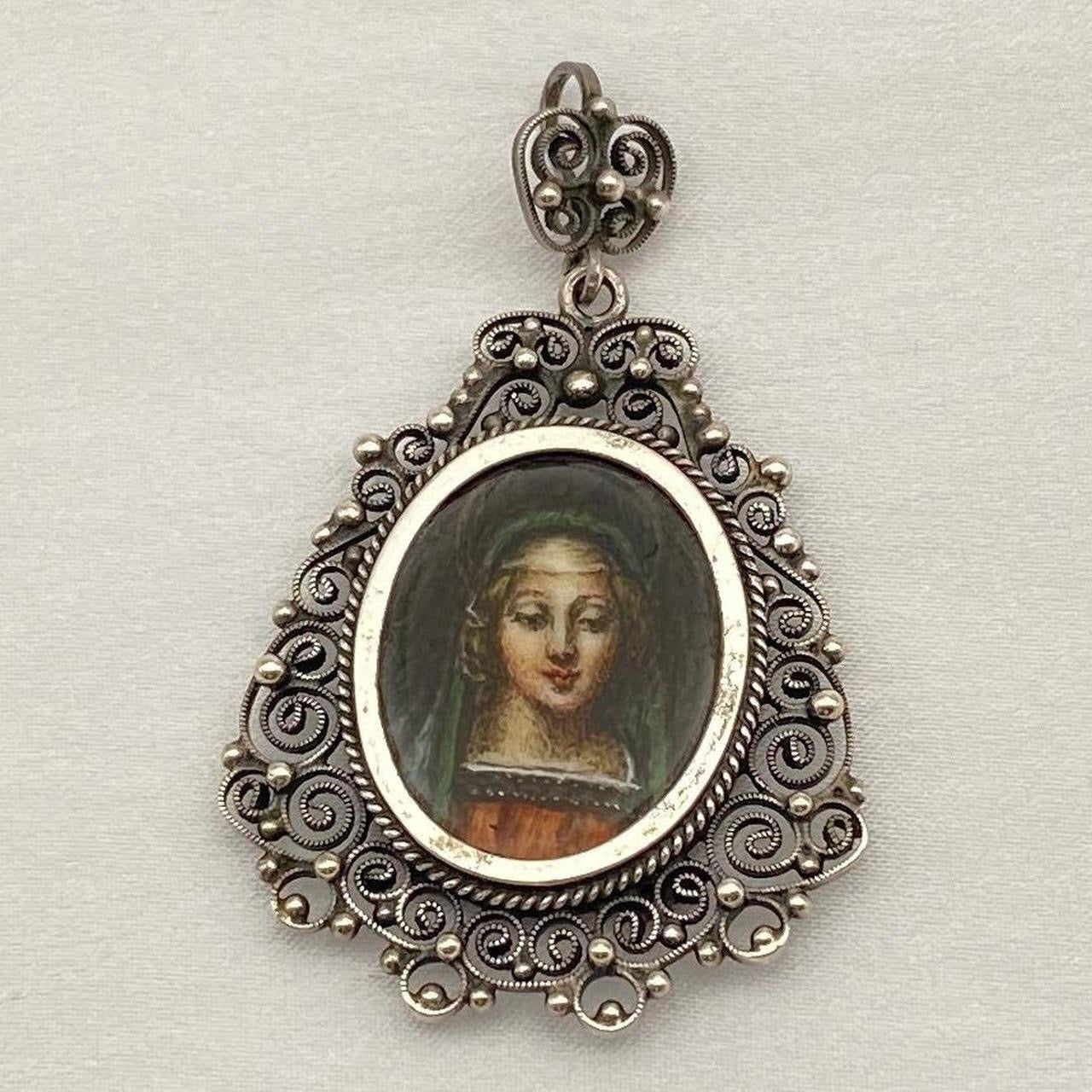 Antique victorian filigree virgin Mary pendant