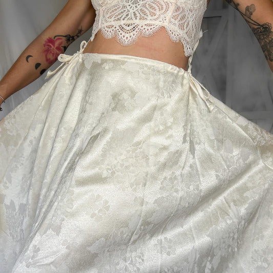 SOLDVintage floral jacquard maxi prairie wrap skirt in alabaster