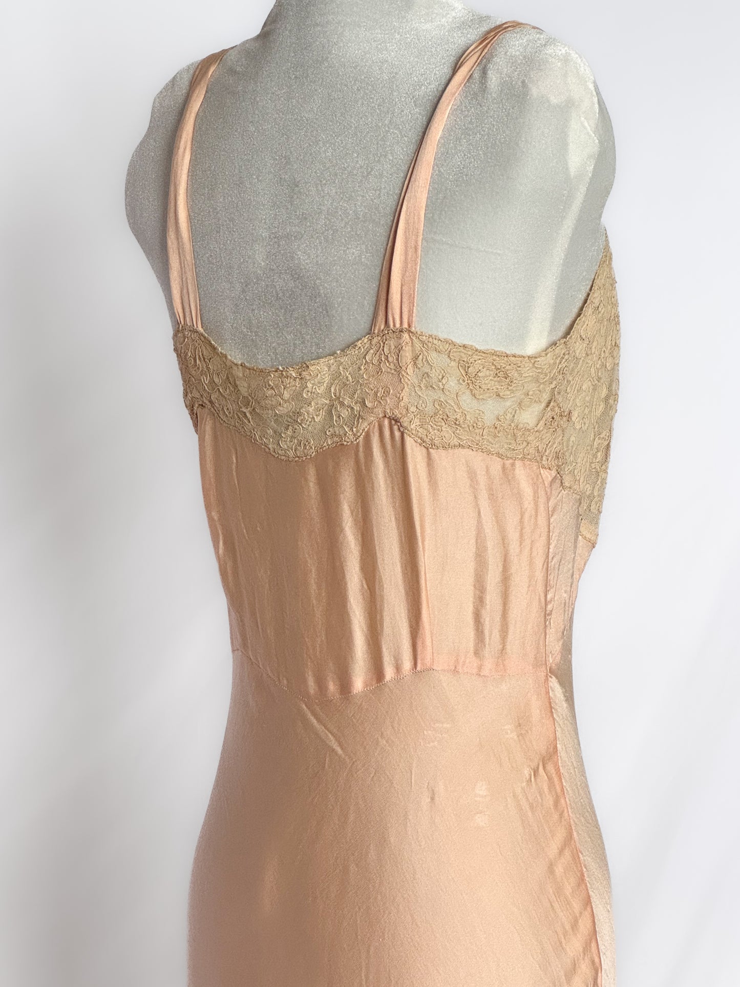 1930s/40s vintage 100% silk maxi slip dress in pink peach