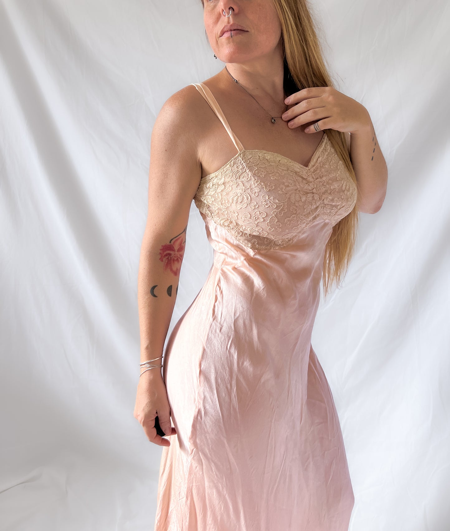1930s/40s vintage 100% silk maxi slip dress in pink peach