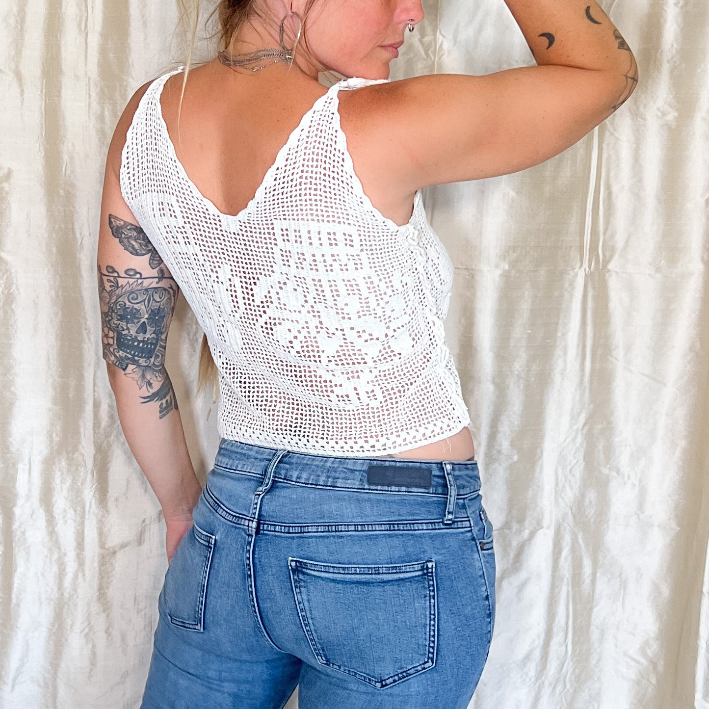 1940s hand crochet tank top in alabaster
