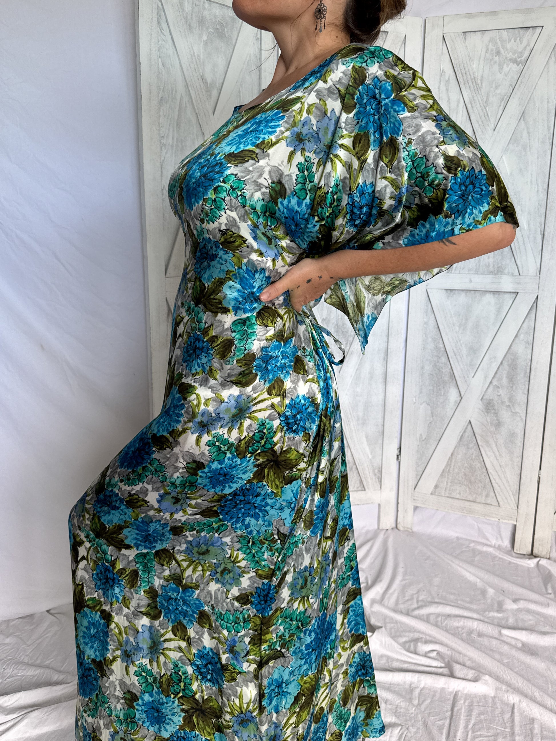 Vintage maxi dress adjustable waist tie side view
