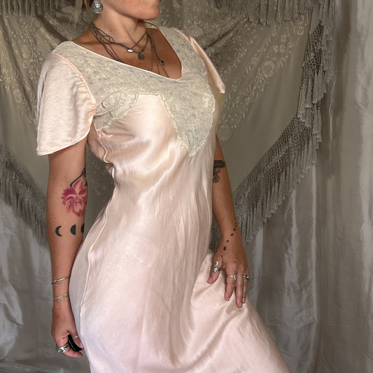 1920s/1930s Vintage Empress Silk short sleeve slip dress in floral guava pink jacquard