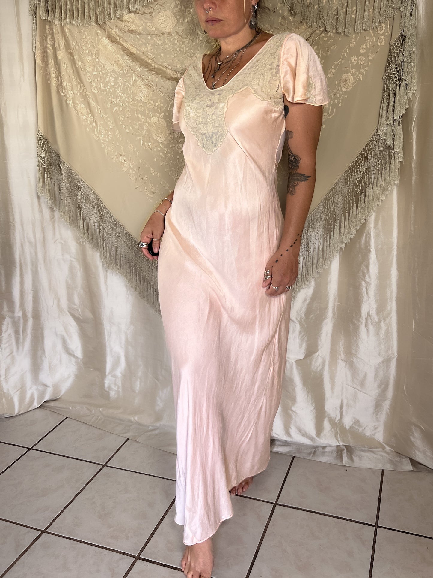 1920s/1930s Vintage Empress Silk short sleeve slip dress in floral guava pink jacquard