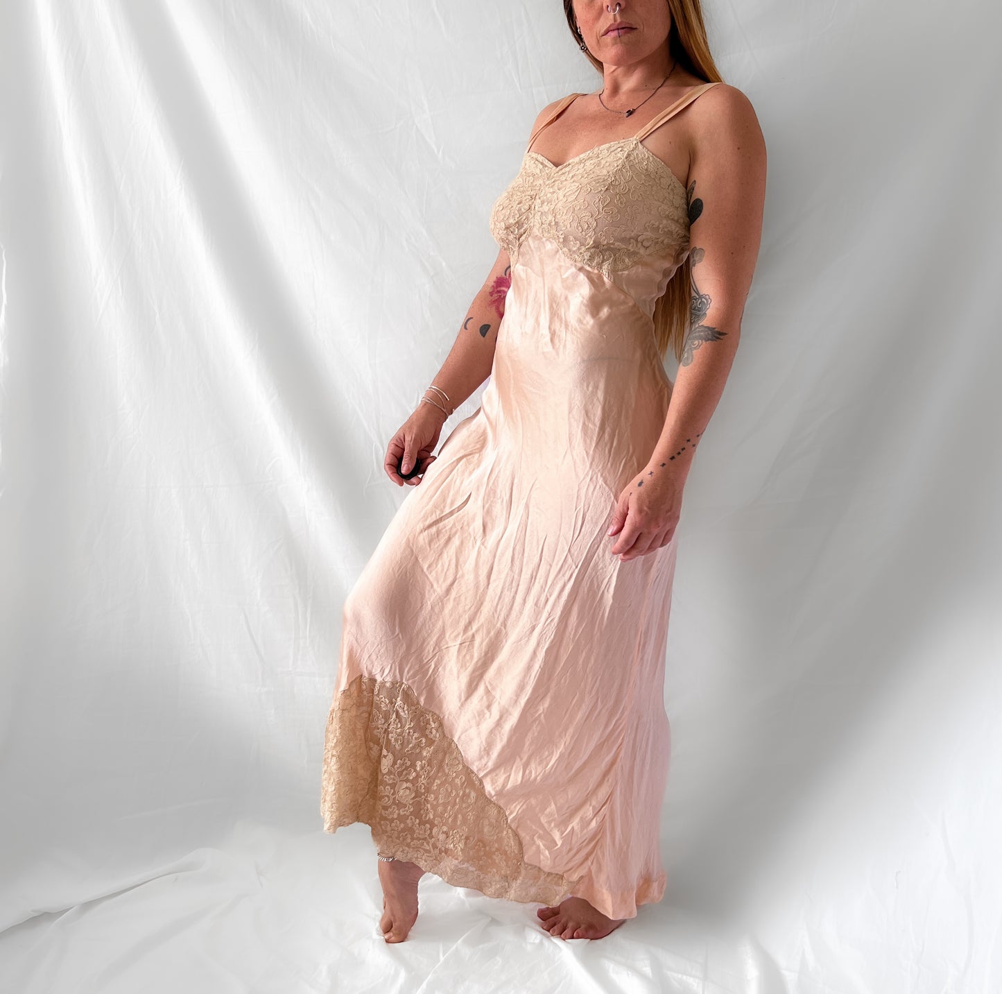 1930s/40s vintage 100% silk maxi slip dress in pink peach