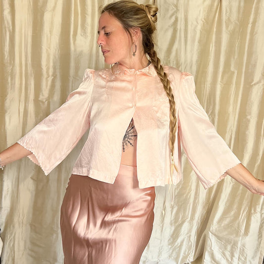 1930s 100% silk Barbizon bedshirt in blush pink