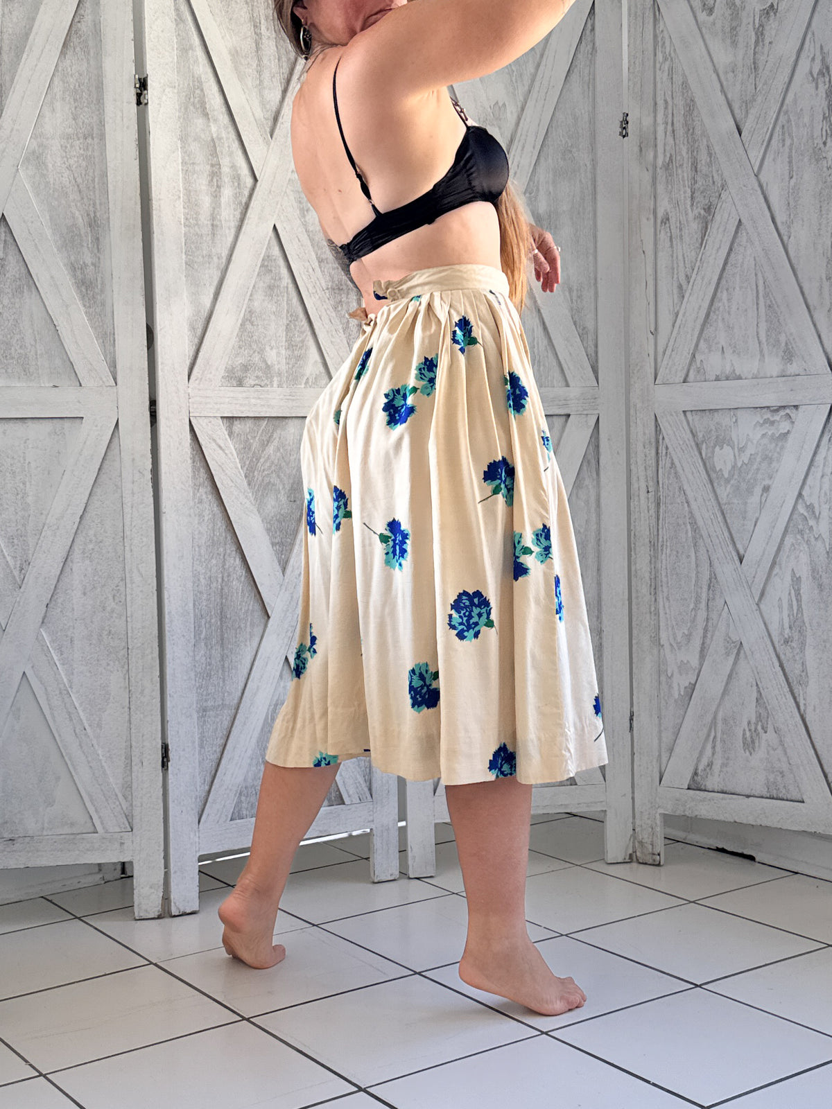 Vintage 1950s silk floral midi skirt in oat with cobalt and sky blues