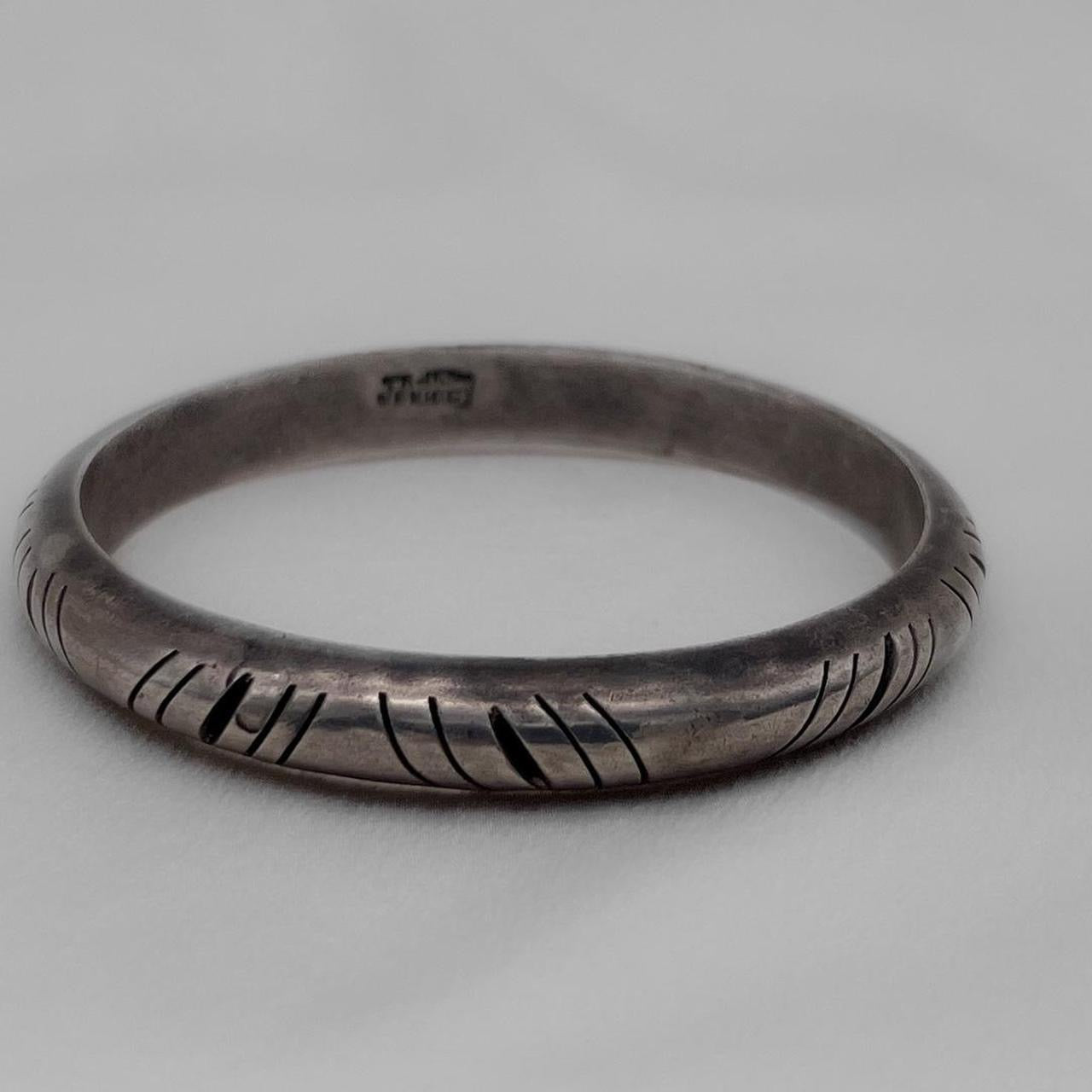 Vintage sterling silver Mexican silver hollow callout bangle bracelet