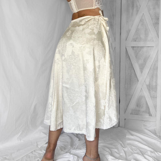 SOLDVintage floral jacquard maxi prairie wrap skirt in alabaster