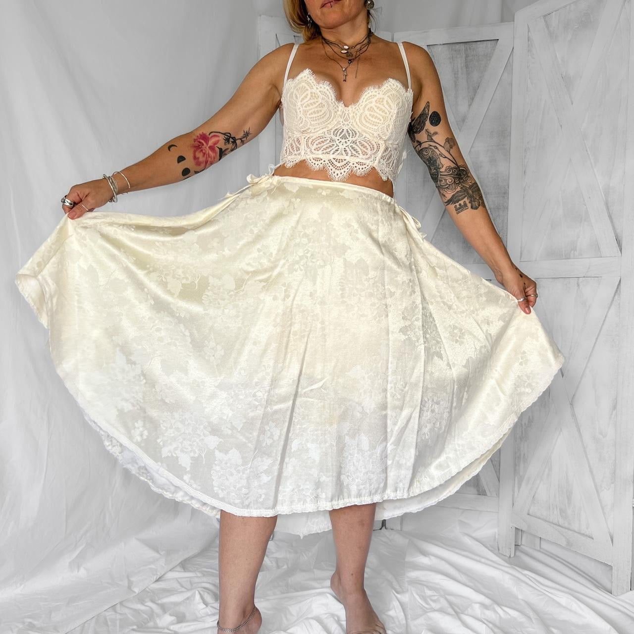 SOLDVintage floral jacquard maxi prairie wrap skirt in alabaster